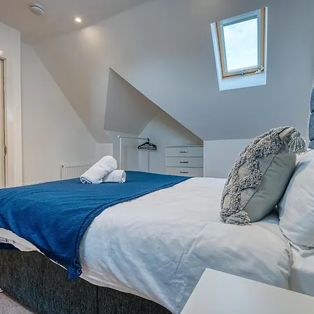 Сasa de vacaciones Large 5 Bed House Near Nec, Bhx Airport, Hs2, Private Parking *