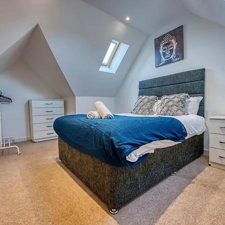 Сasa de vacaciones Large 5 Bed House Near Nec, Bhx Airport, Hs2, Private Parking