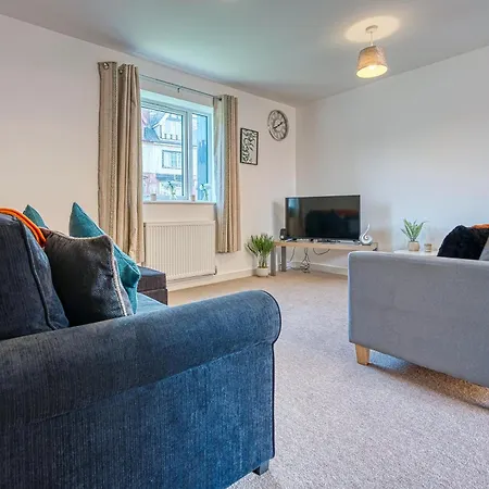 Large 5 Bed House Near Nec, Bhx Airport, Hs2, Private Parking * Birmingam