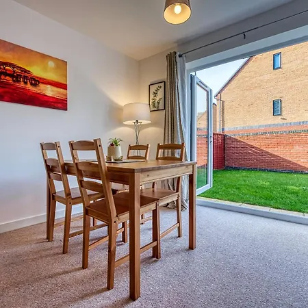 Сasa de vacaciones Large 5 Bed House Near Nec, Bhx Airport, Hs2, Private Parking Birmingam